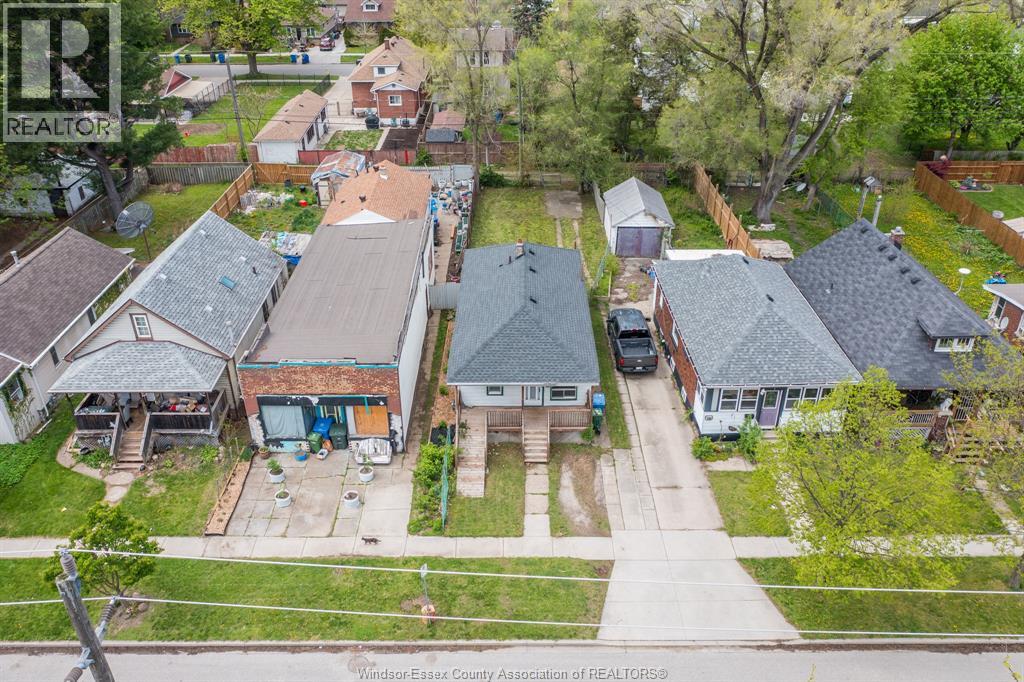 3574 Bloomfield Rd., Windsor, Ontario  N9C 1R7 - Photo 3 - 26020785