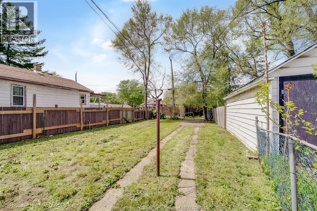 3574 Bloomfield Rd., Windsor, Ontario  N9C 1R7 - Photo 32 - 26020785