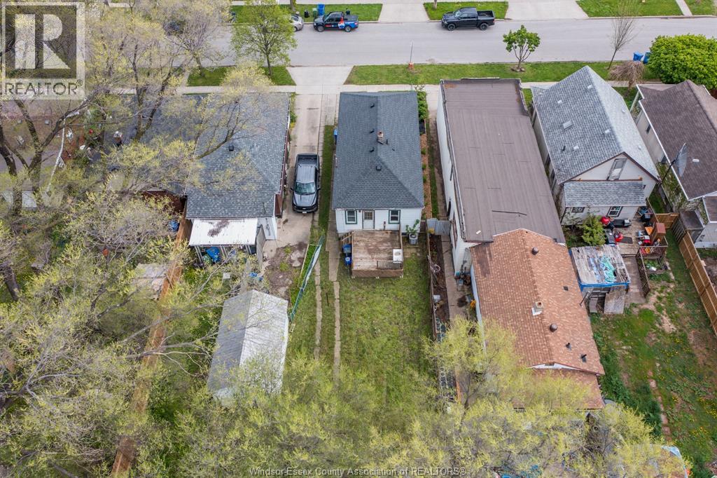3574 Bloomfield Rd., Windsor, Ontario  N9C 1R7 - Photo 4 - 26020785