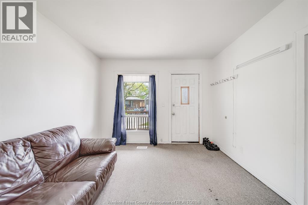 3574 Bloomfield Rd., Windsor, Ontario  N9C 1R7 - Photo 5 - 26020785