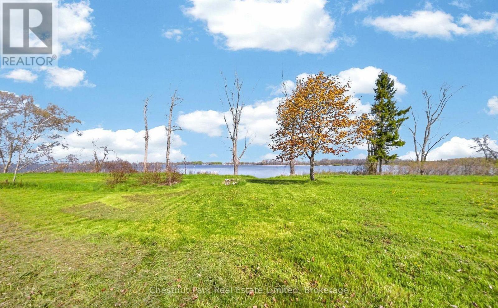 1092 Huycks Point Road, Prince Edward County, Ontario  K0K 3L0 - Photo 6 - X13713016