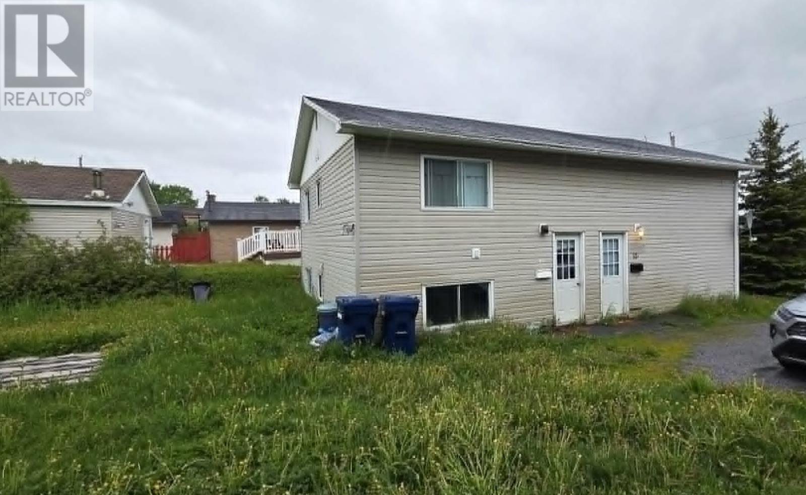 52 Carmen Avenue — photo 2