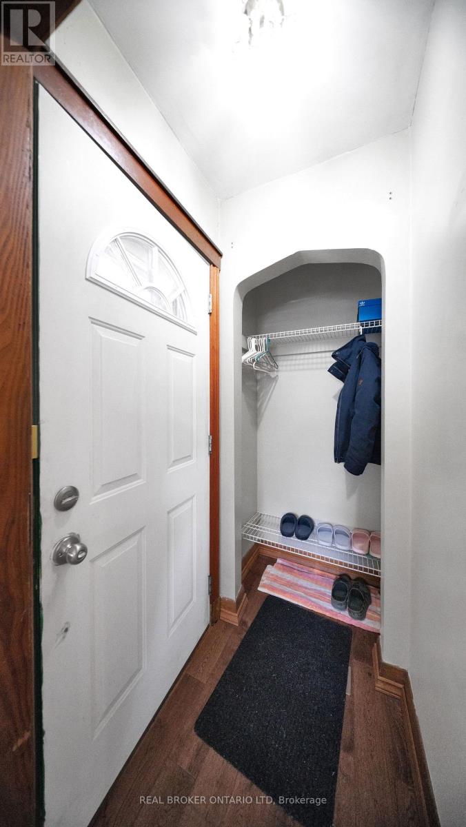 74 Sterling Street, London East, Ontario  N5Y 1Y7 - Photo 3 - X13713120