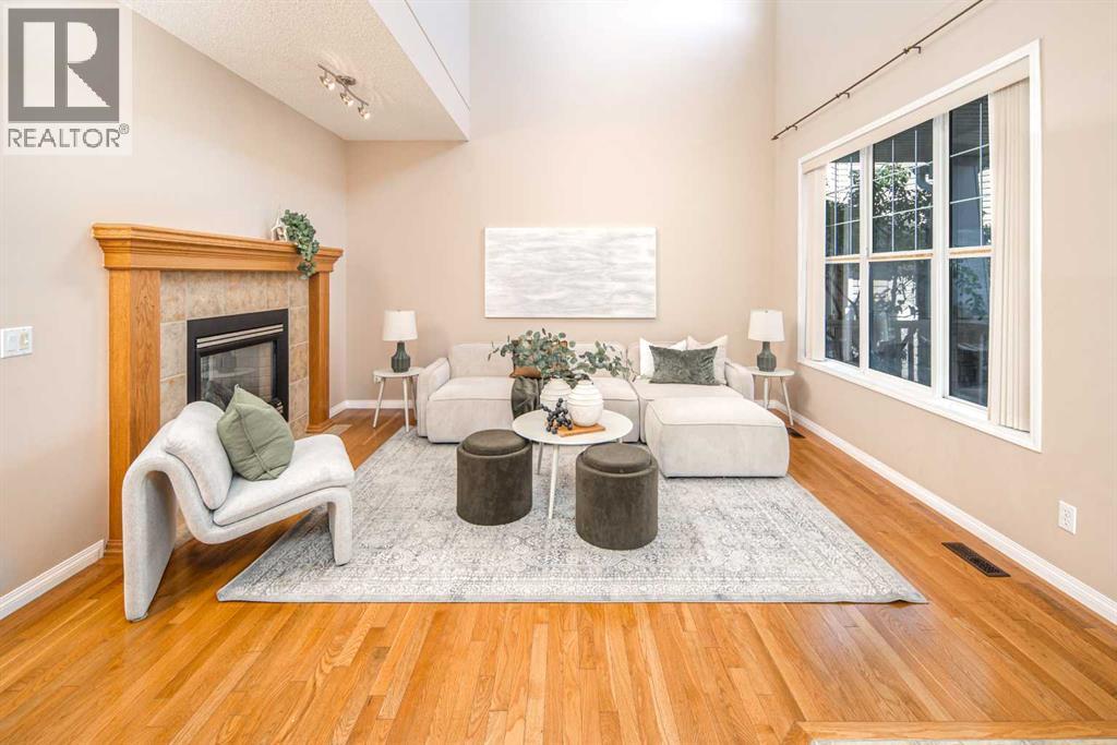 66 Royal Oak Grove NW, Calgary, Alberta  T3G 5P3 - Photo 4 - A2339554