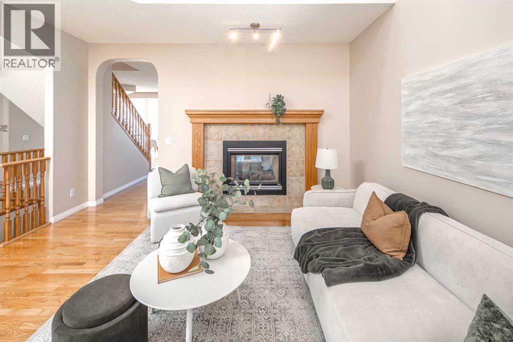 66 Royal Oak Grove NW, Calgary, Alberta  T3G 5P3 - Photo 8 - A2339554