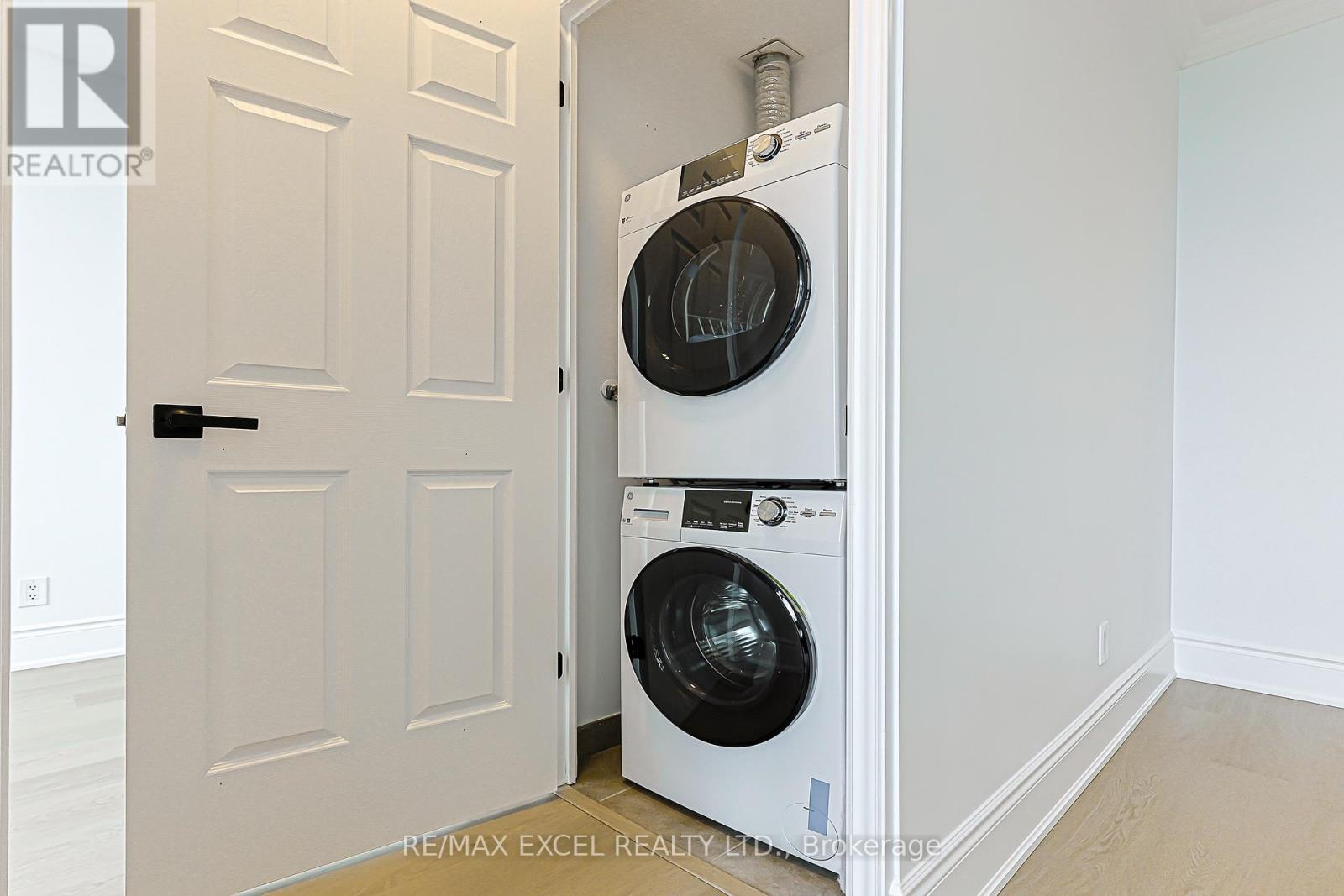 Ph 18 - 25 Greenview Avenue, Toronto, Ontario  M2M 0A5 - Photo 40 - C13713048