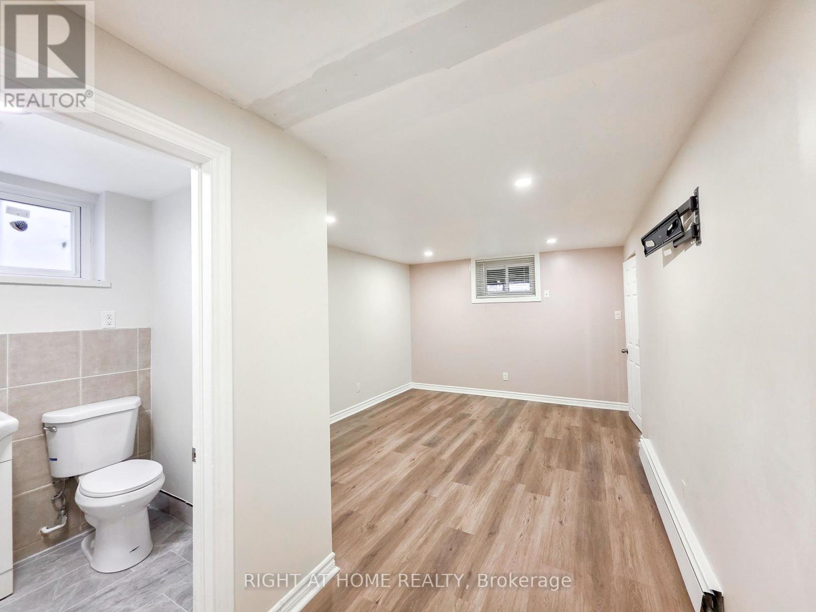 Lower - 708 Carnegie Avenue, Oshawa, Ontario L1G 4R6 - Photo 11 - E13712996