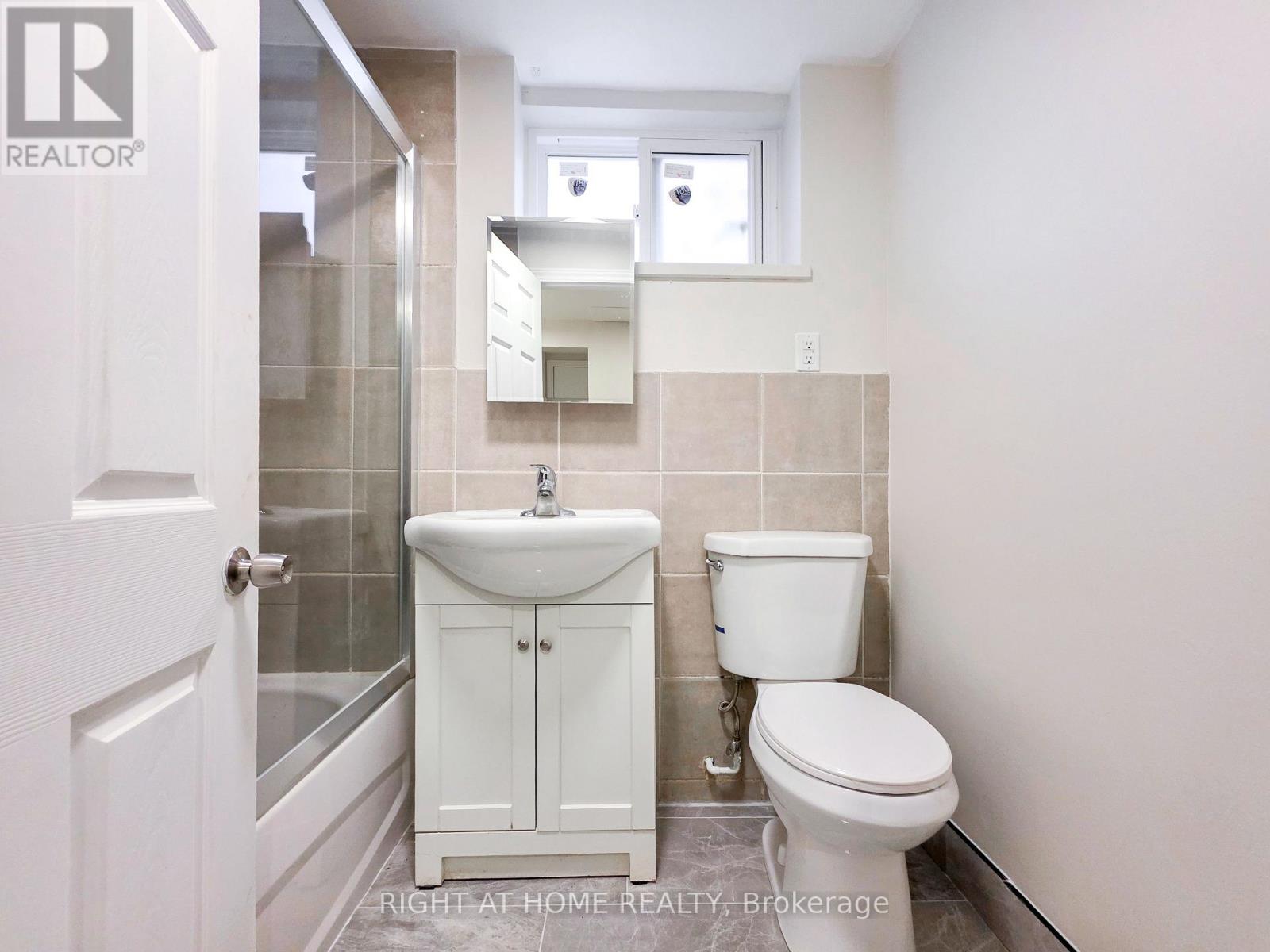 Lower - 708 Carnegie Avenue, Oshawa, Ontario L1G 4R6 - Photo 21 - E13712996