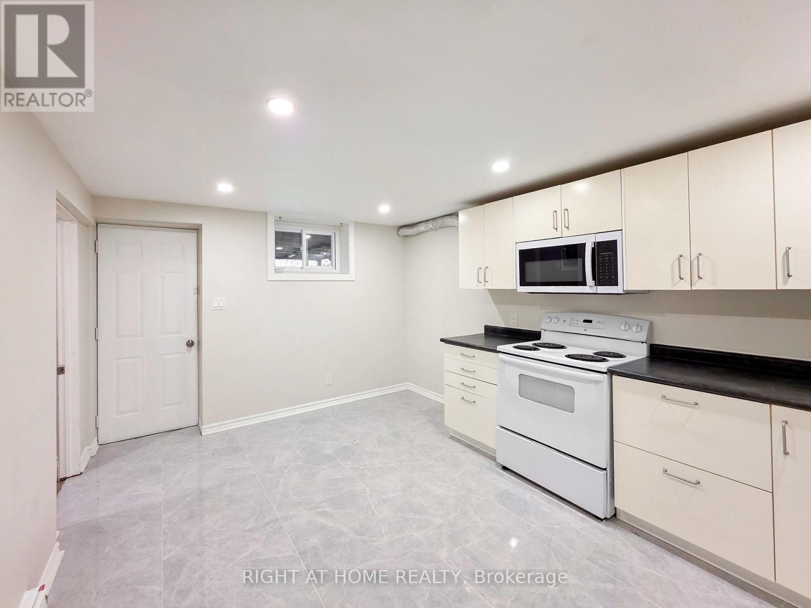Lower - 708 Carnegie Avenue, Oshawa, Ontario L1G 4R6 - Photo 5 - E13712996
