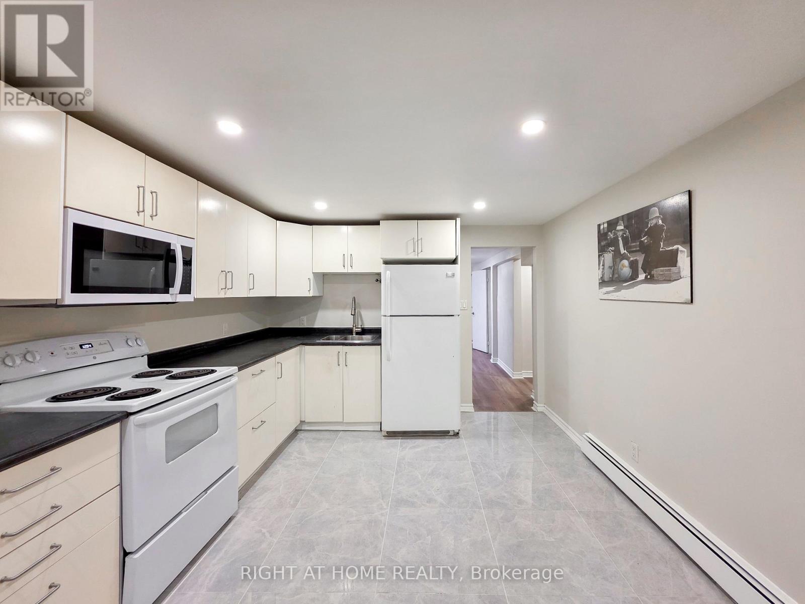 Lower - 708 Carnegie Avenue, Oshawa, Ontario L1G 4R6 - Photo 7 - E13712996