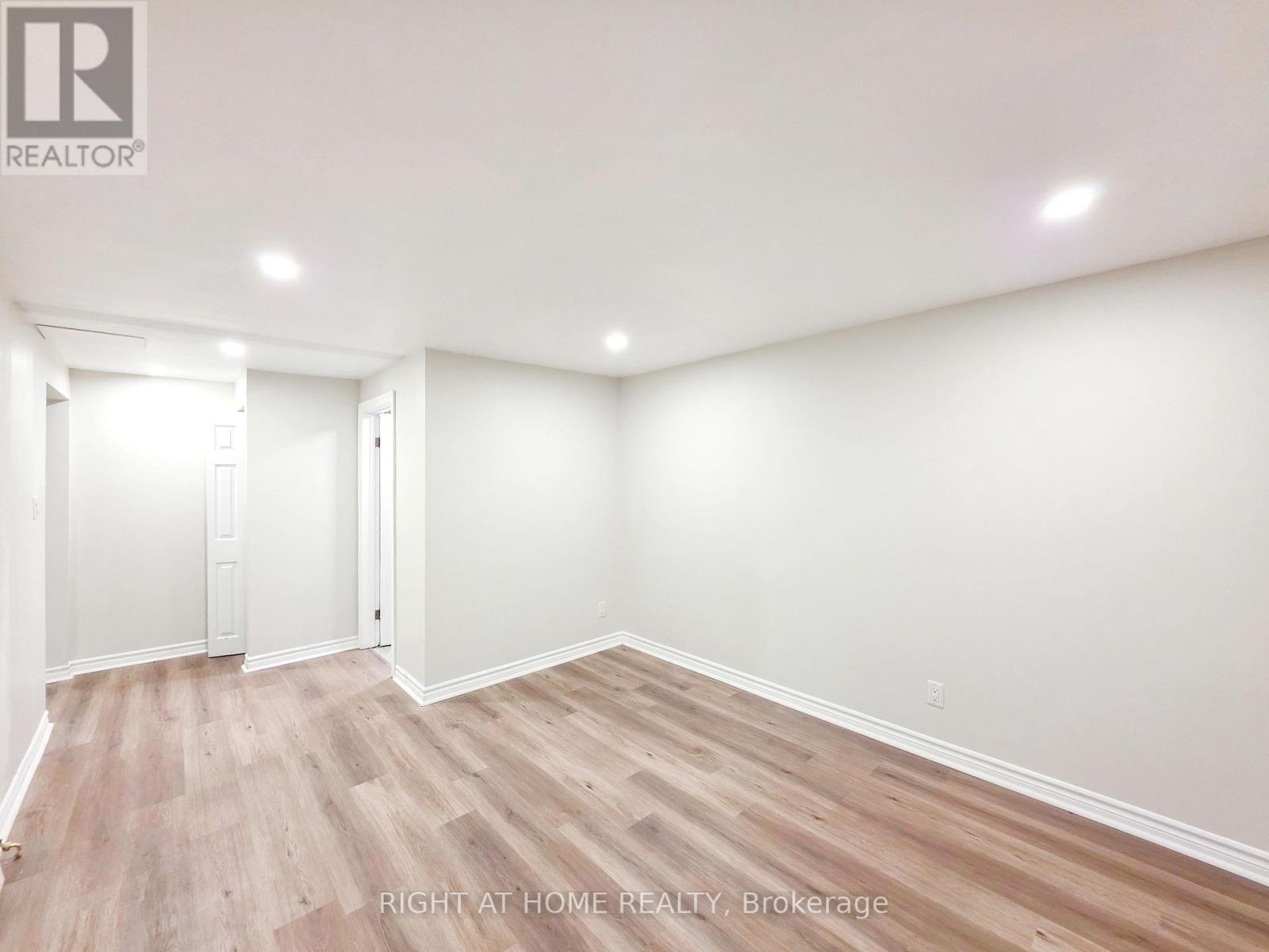 Lower - 708 Carnegie Avenue, Oshawa, Ontario L1G 4R6 - Photo 8 - E13712996