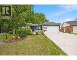 392 JULIE COURT, St Clair, Ontario