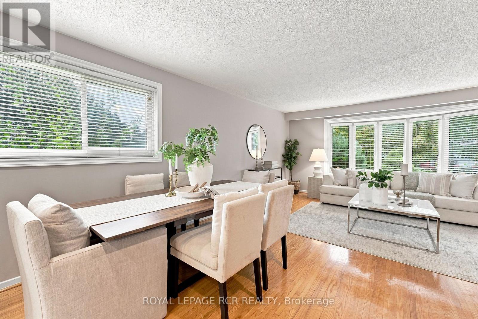 101 Hill Drive, Aurora, Ontario  L4G 3A9 - Photo 14 - N13713006