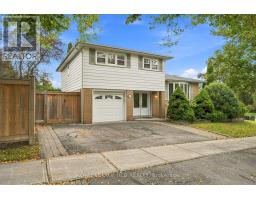 101 HILL DRIVE, Aurora, Ontario