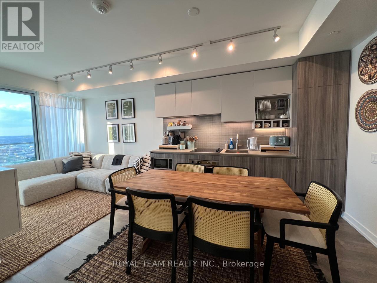 6001 - 898 Portage Parkway, Vaughan, Ontario L4K 0J1 - Photo 3 - N13713020