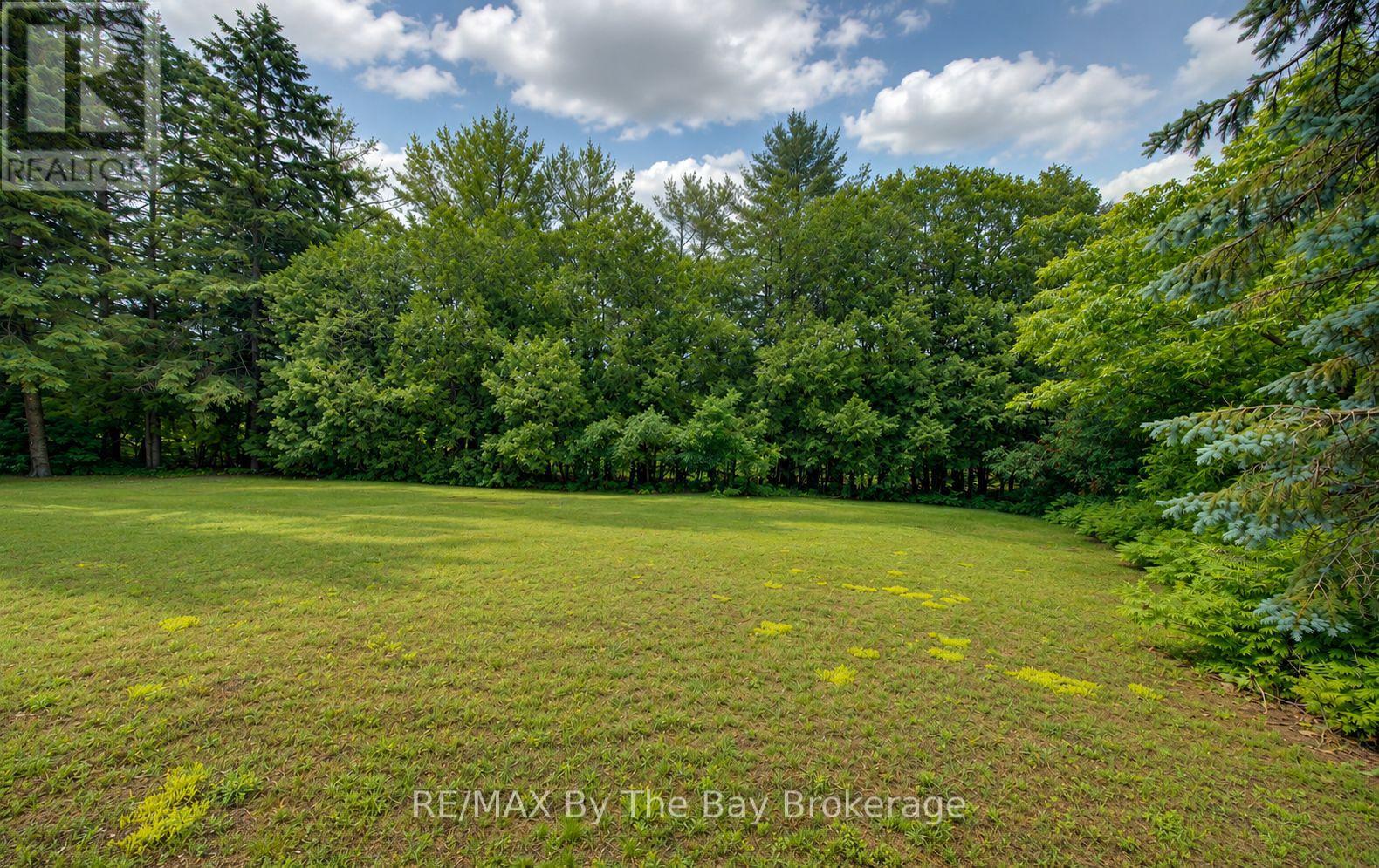 93 Frederick Drive, Wasaga Beach, Ontario  L9Z 1P1 - Photo 37 - S13713118