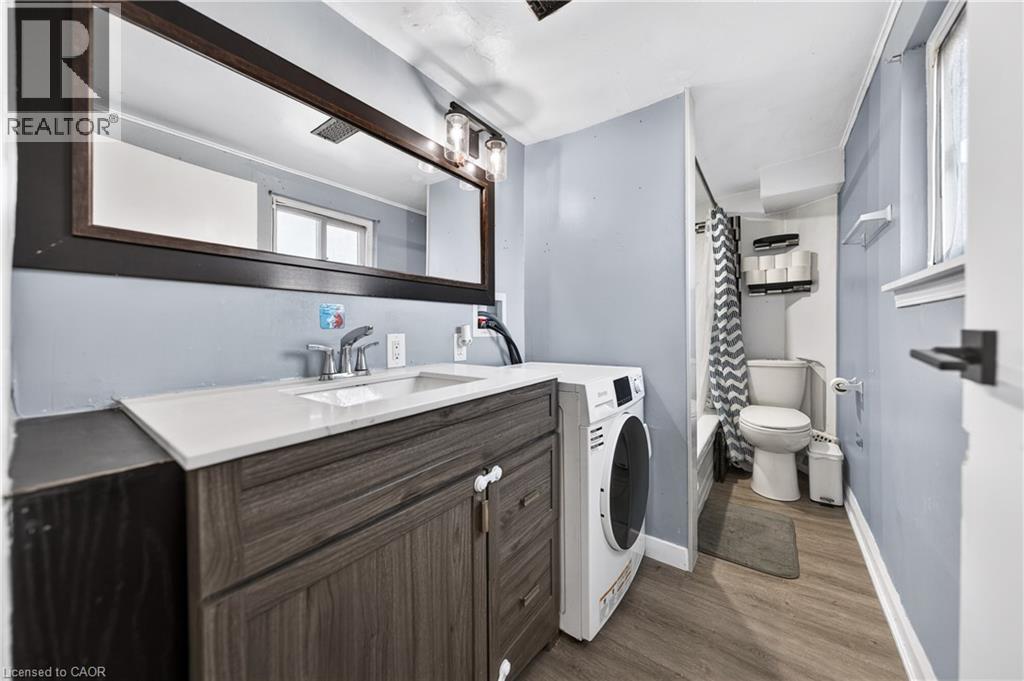 56 Decew Street, Port Colborne, Ontario  L3K 1C1 - Photo 41 - 40858298