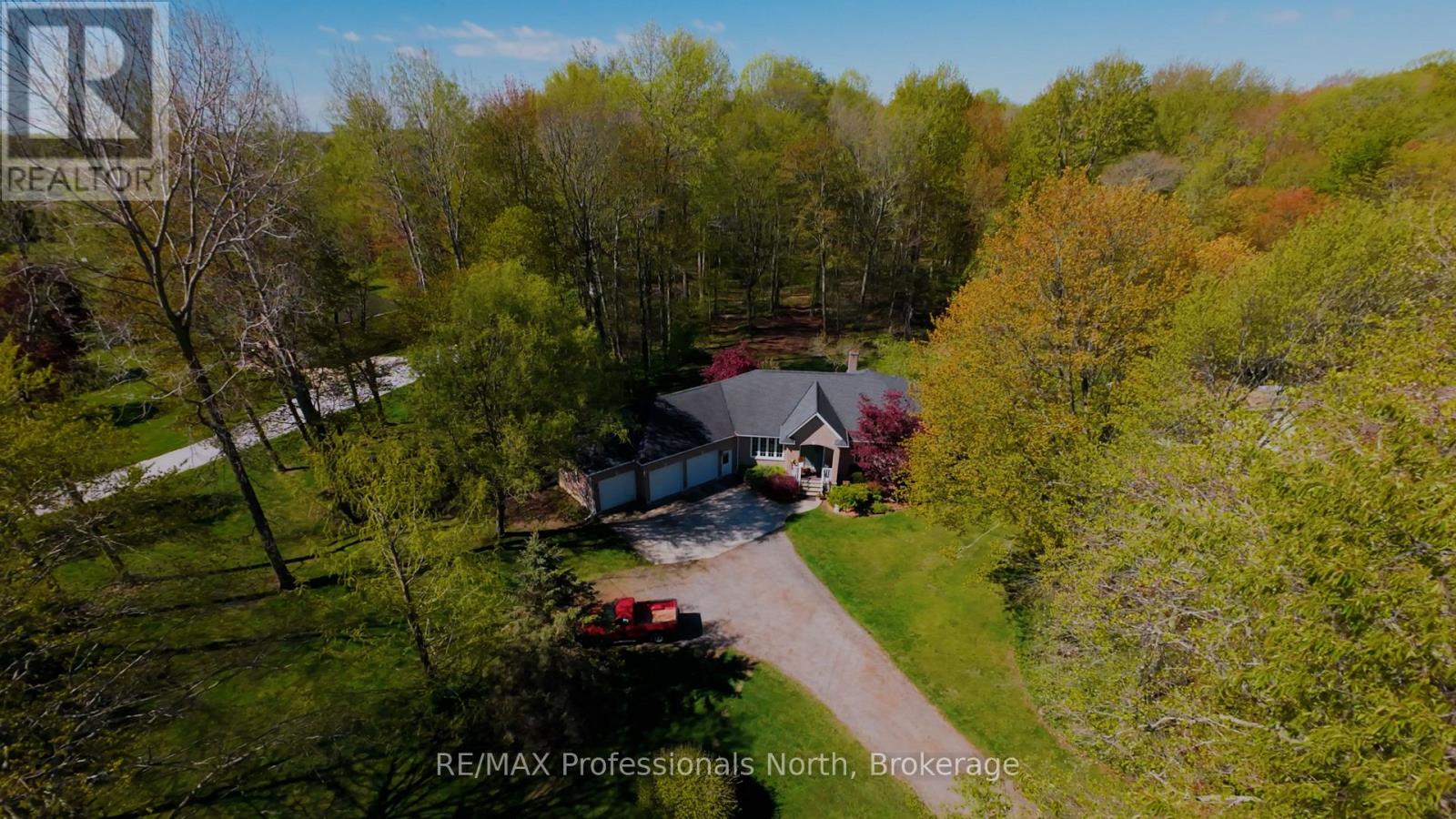 9883 Graham Road, West Elgin (Eagle), Ontario  N0L 2P0 - Photo 2 - X13713066