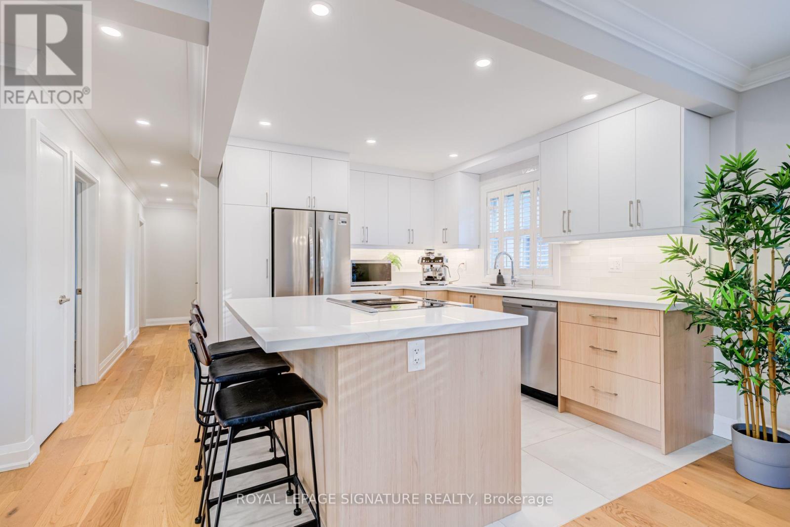 1316 Kipling Avenue, Toronto, Ontario  M9B 3N8 - Photo 11 - W13712998
