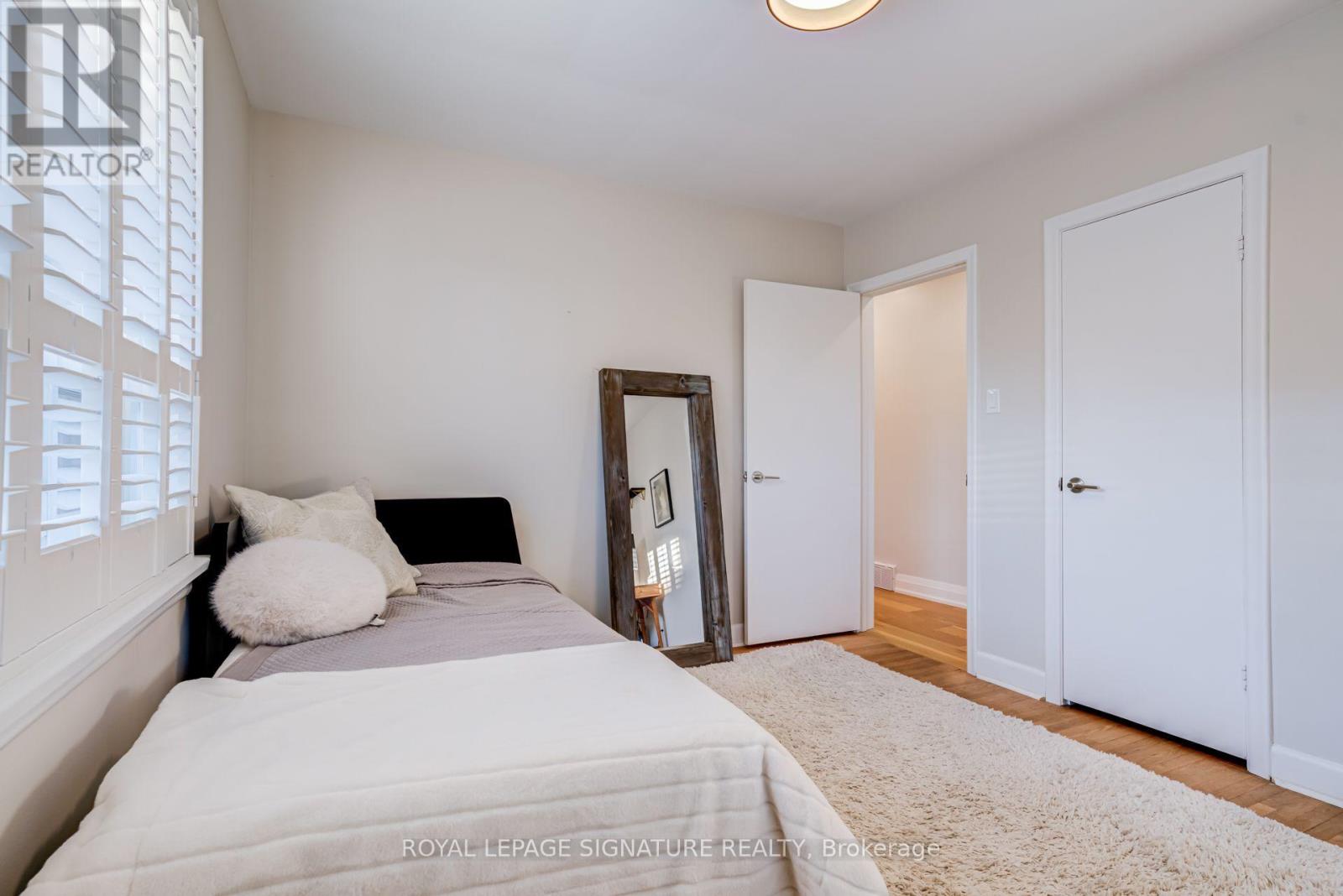 1316 Kipling Avenue, Toronto, Ontario  M9B 3N8 - Photo 18 - W13712998