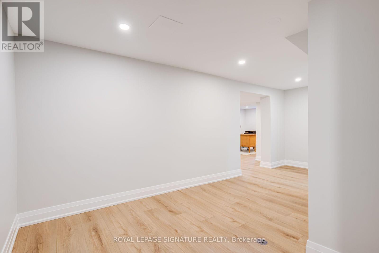1316 Kipling Avenue, Toronto, Ontario  M9B 3N8 - Photo 23 - W13712998