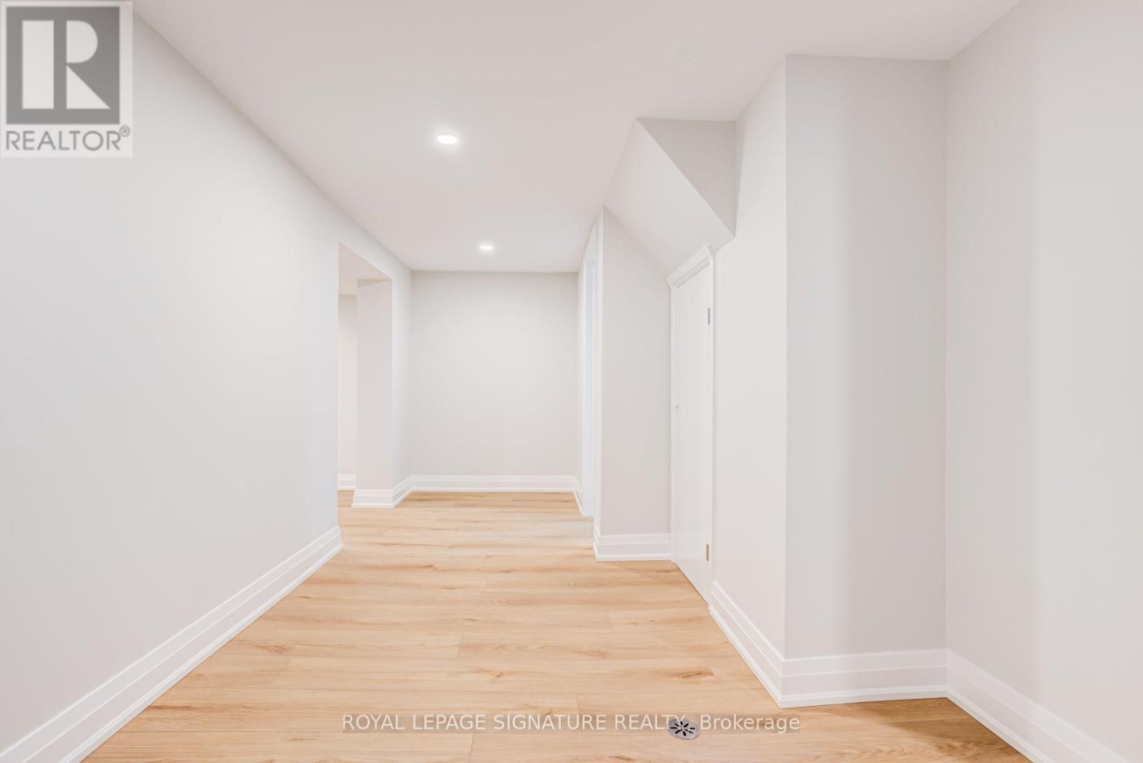 1316 Kipling Avenue, Toronto, Ontario  M9B 3N8 - Photo 24 - W13712998