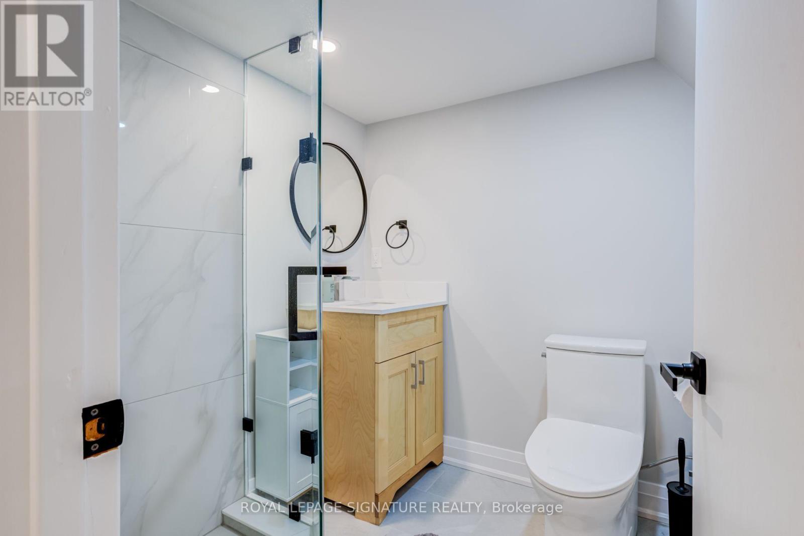 1316 Kipling Avenue, Toronto, Ontario  M9B 3N8 - Photo 33 - W13712998