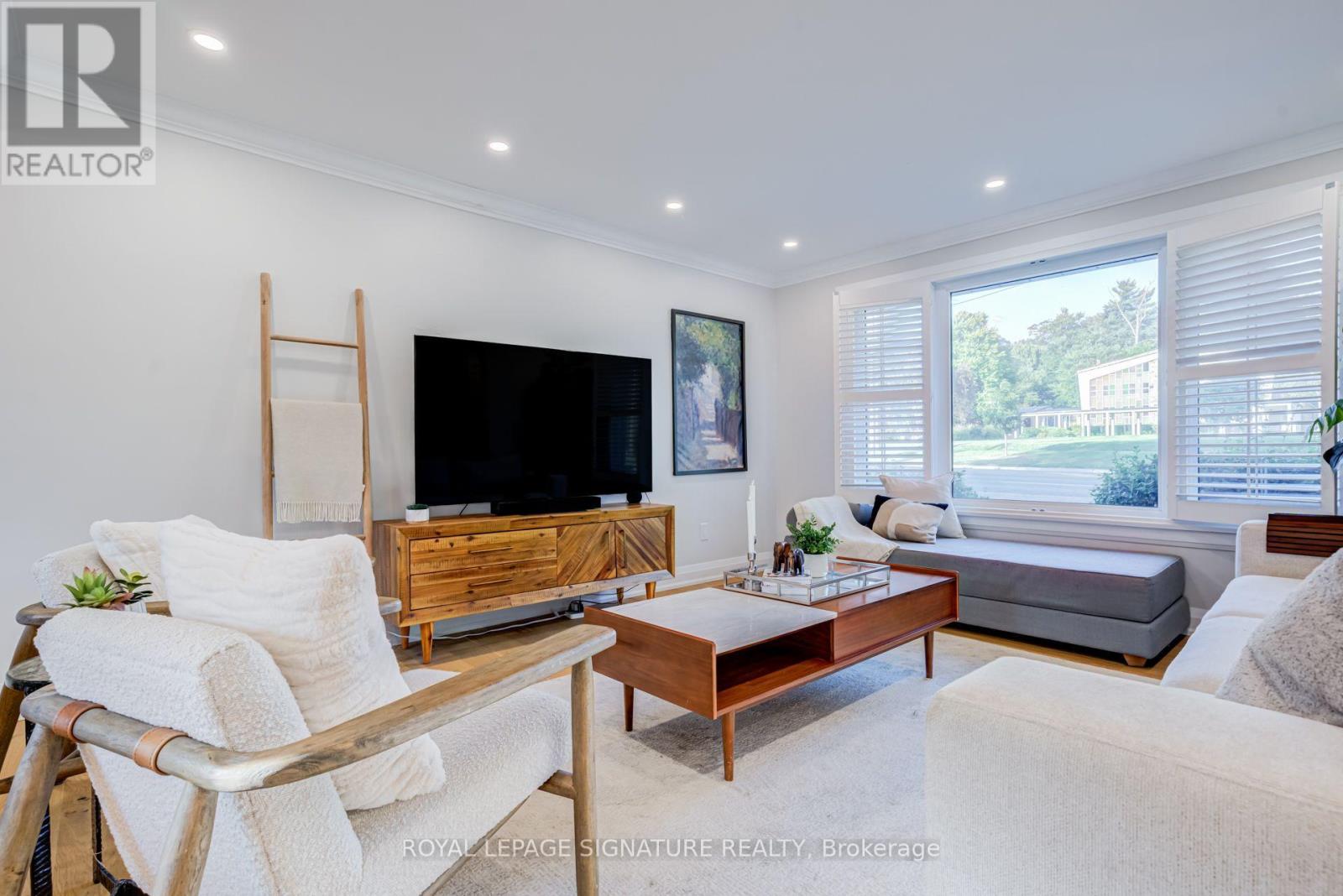 1316 Kipling Avenue, Toronto, Ontario  M9B 3N8 - Photo 6 - W13712998