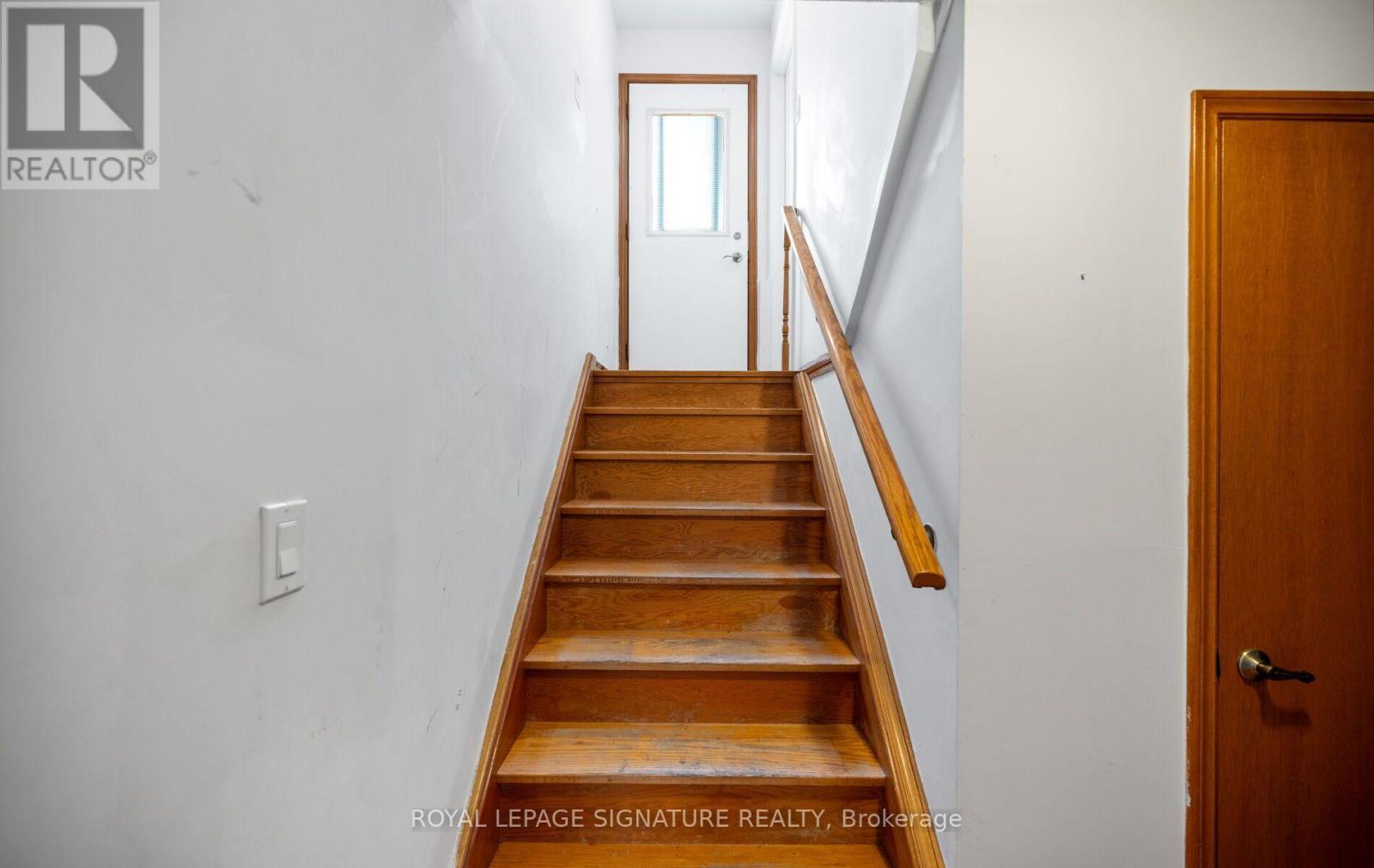 2221 Florian Road, Mississauga, Ontario  L5A 3Y9 - Photo 26 - W13713046