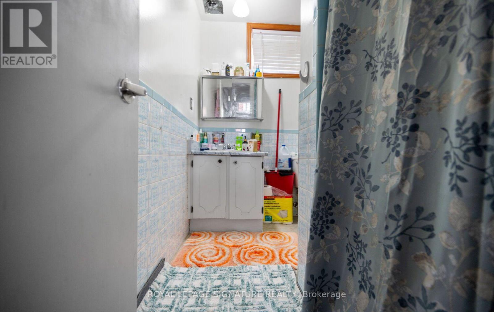 2221 Florian Road, Mississauga, Ontario  L5A 3Y9 - Photo 33 - W13713046