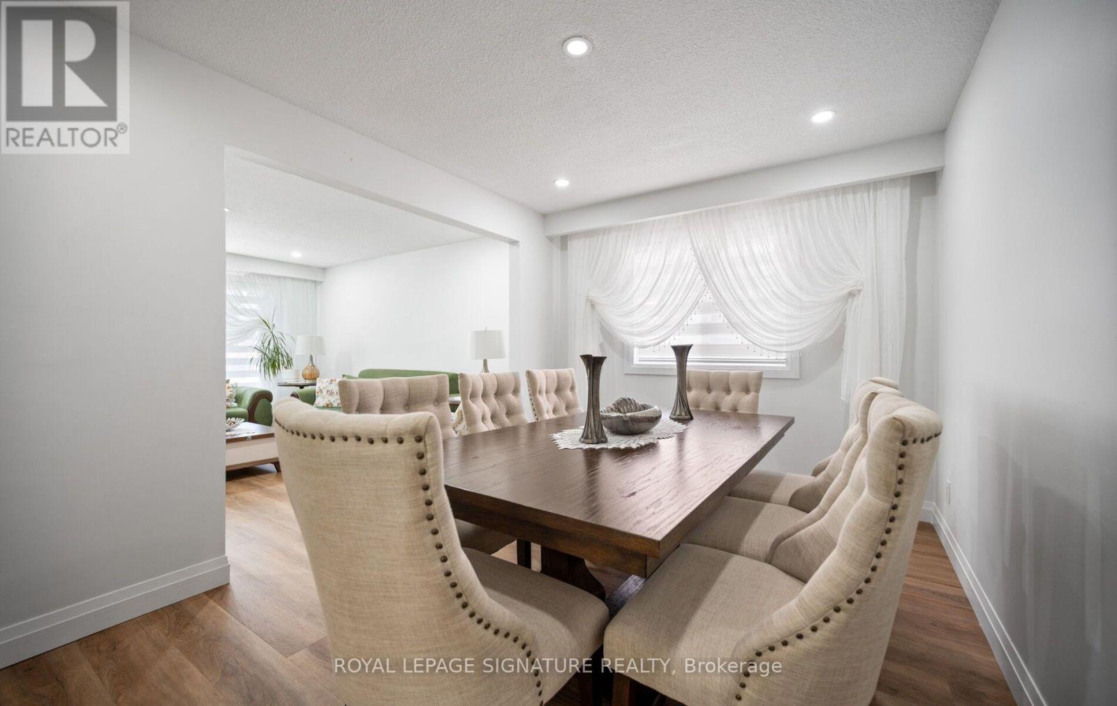 2221 Florian Road, Mississauga, Ontario  L5A 3Y9 - Photo 5 - W13713046