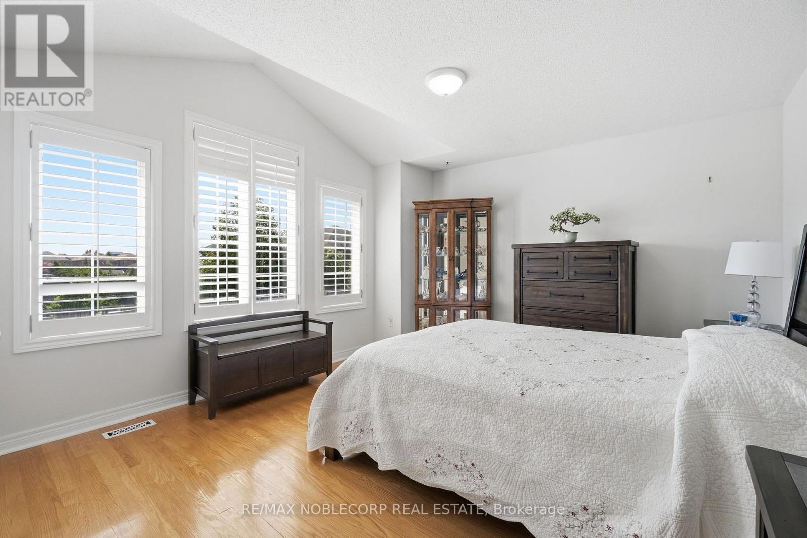 111 Emily Carr Crescent, Caledon, Ontario L7E 2L8 - Photo 26 - W13713074