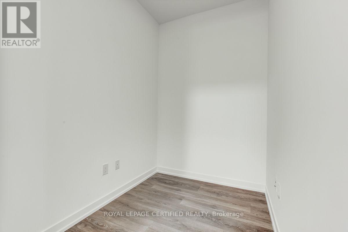1612 - 2520 Eglinton Avenue W, Mississauga, Ontario  L5M 0Y4 - Photo 14 - W13713086