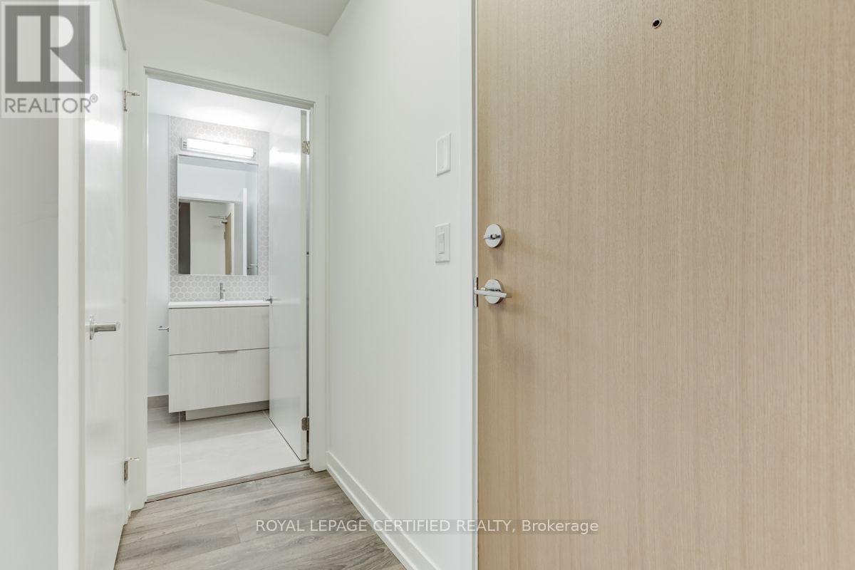 1612 - 2520 Eglinton Avenue W, Mississauga, Ontario  L5M 0Y4 - Photo 16 - W13713086