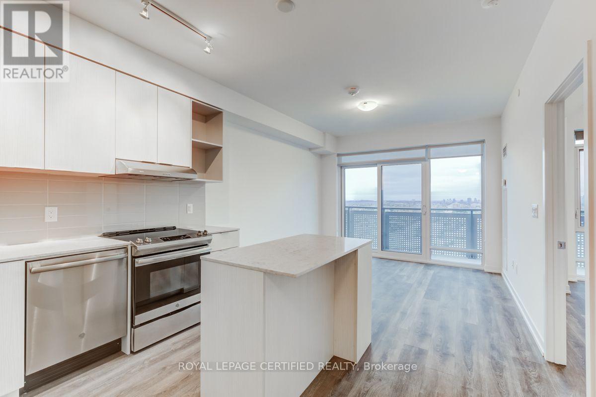 1612 - 2520 Eglinton Avenue W, Mississauga, Ontario  L5M 0Y4 - Photo 2 - W13713086