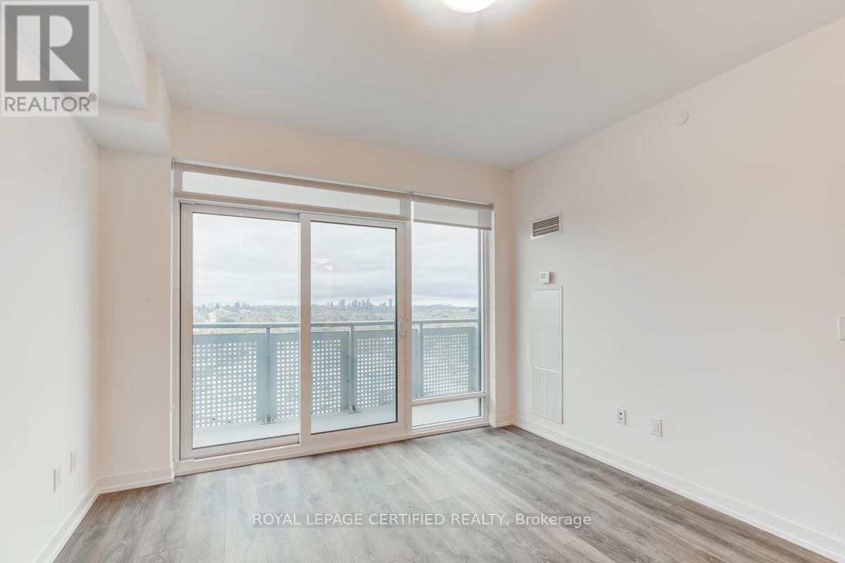 1612 - 2520 Eglinton Avenue W, Mississauga, Ontario  L5M 0Y4 - Photo 4 - W13713086