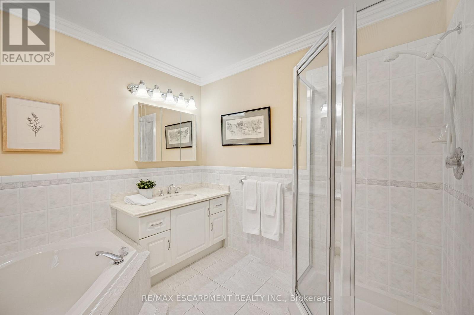 1150 Augustus Drive, Burlington, Ontario  L7S 2K6 - Photo 21 - W13713094