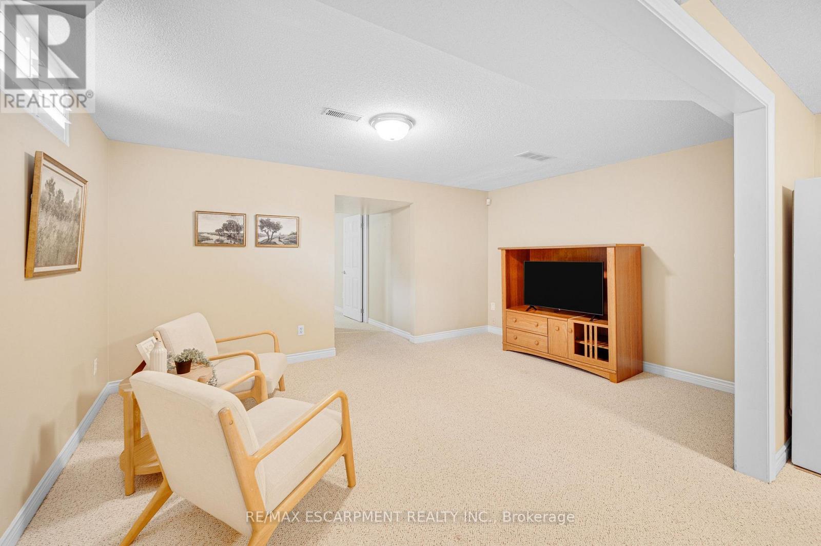 1150 Augustus Drive, Burlington, Ontario  L7S 2K6 - Photo 25 - W13713094