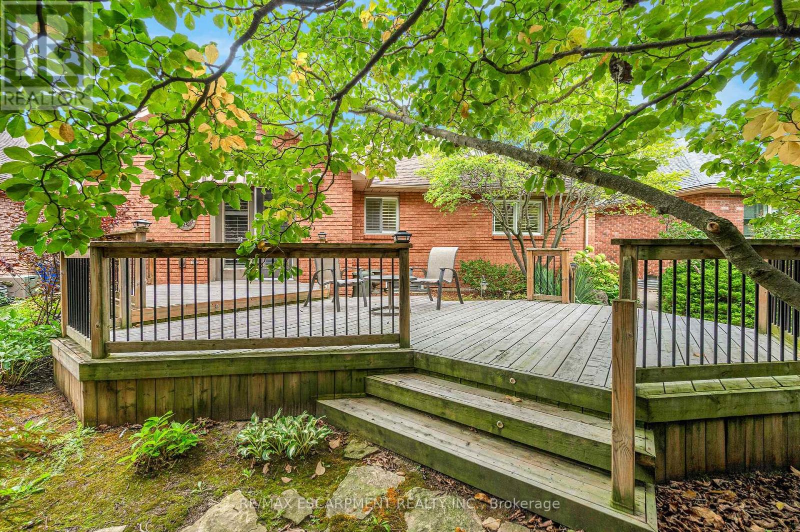 1150 Augustus Drive, Burlington, Ontario  L7S 2K6 - Photo 37 - W13713094