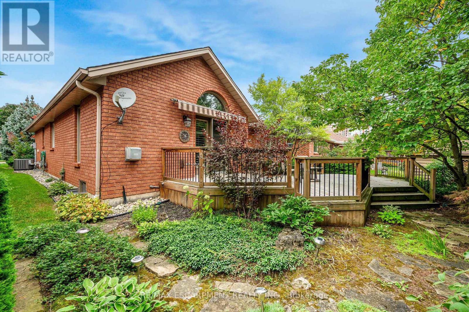 1150 Augustus Drive, Burlington, Ontario  L7S 2K6 - Photo 41 - W13713094