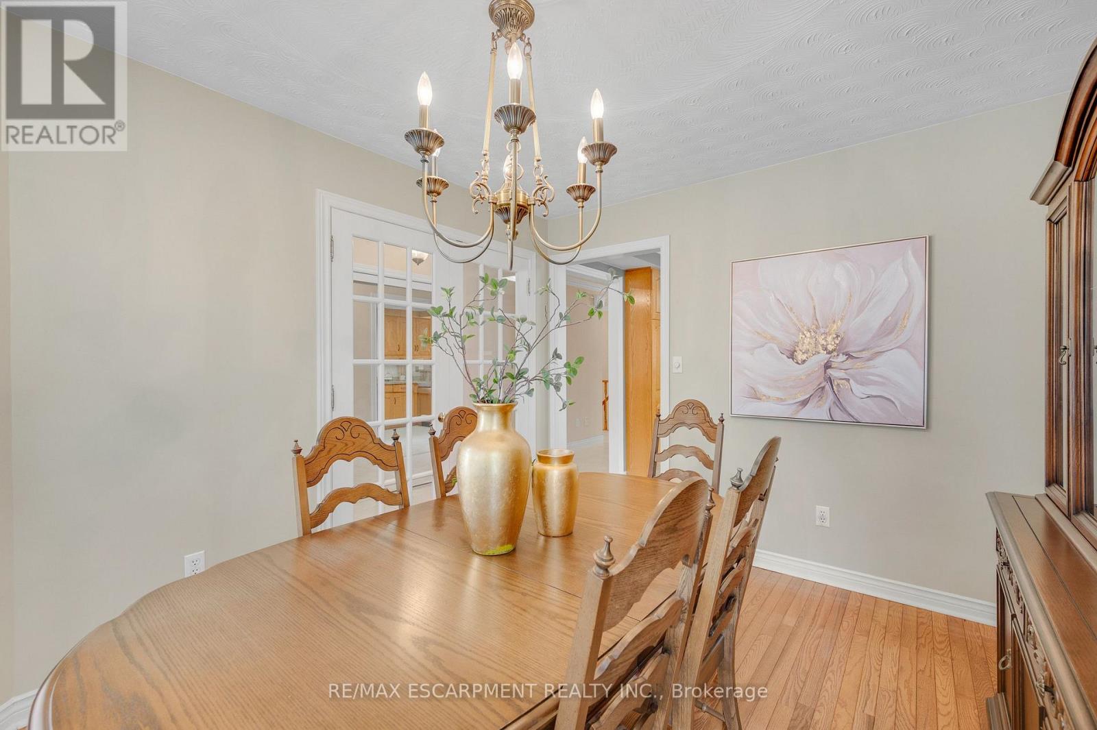 1150 Augustus Drive, Burlington, Ontario  L7S 2K6 - Photo 7 - W13713094