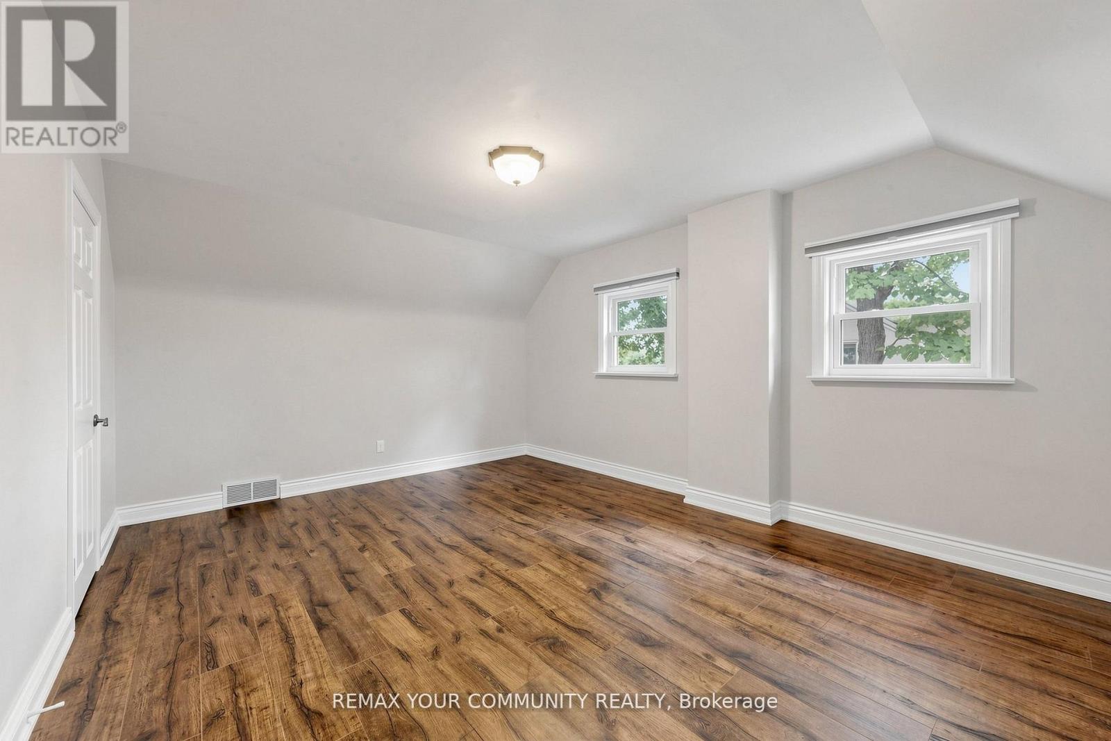 22 Havenridge Drive, Toronto, Ontario  M9P 3M4 - Photo 17 - W13693082