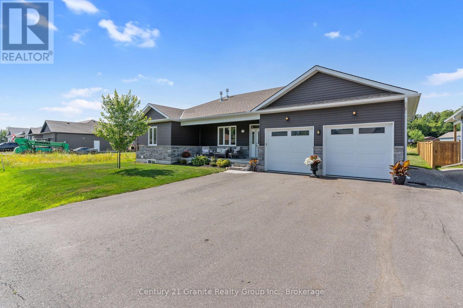 39 WINDOVER DRIVE, Minden Hills, Ontario