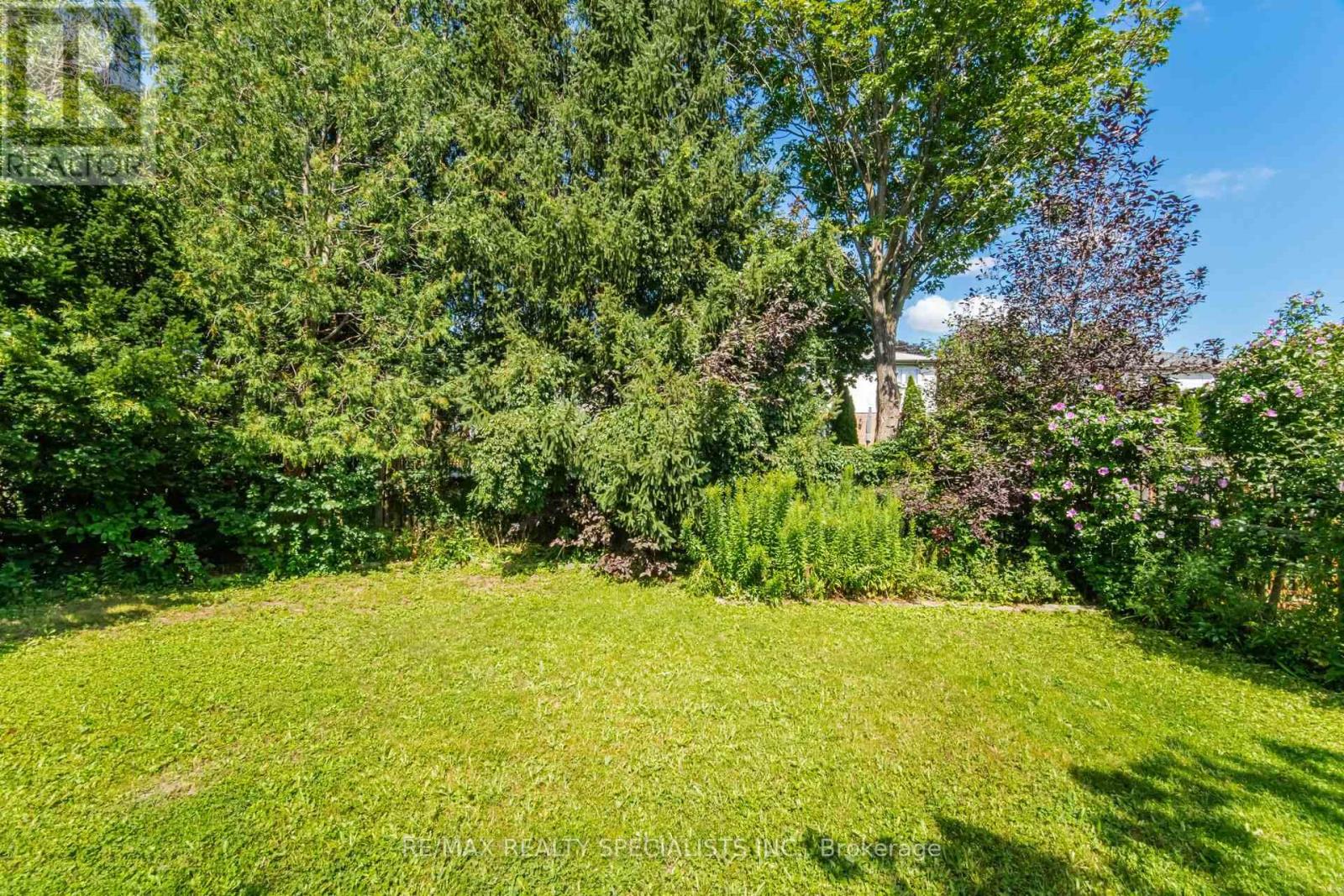 3637 Chiplow Road, Mississauga, Ontario  L4X 2R1 - Photo 32 - W13702022