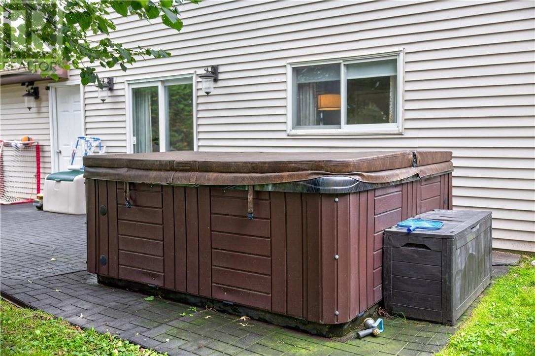 10 Firmin Court, Greater Sudbury, Ontario  P0M 1B0 - Photo 37 - 2130020