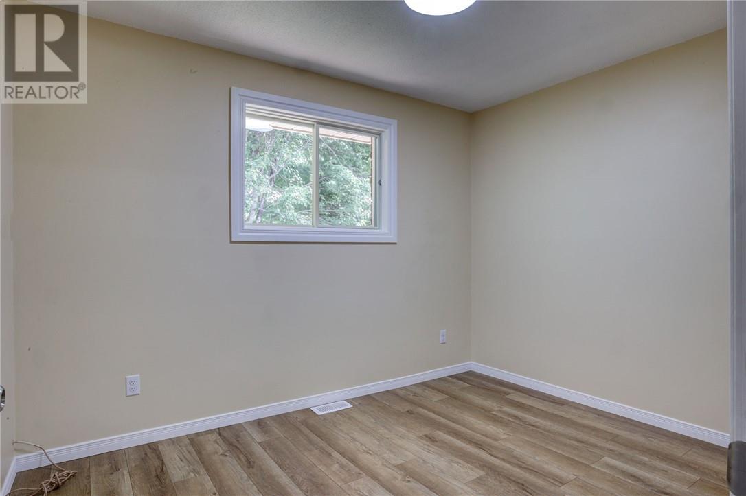 4078 Frost Avenue, Hanmer, Ontario  P3P 1E2 - Photo 11 - 2130015