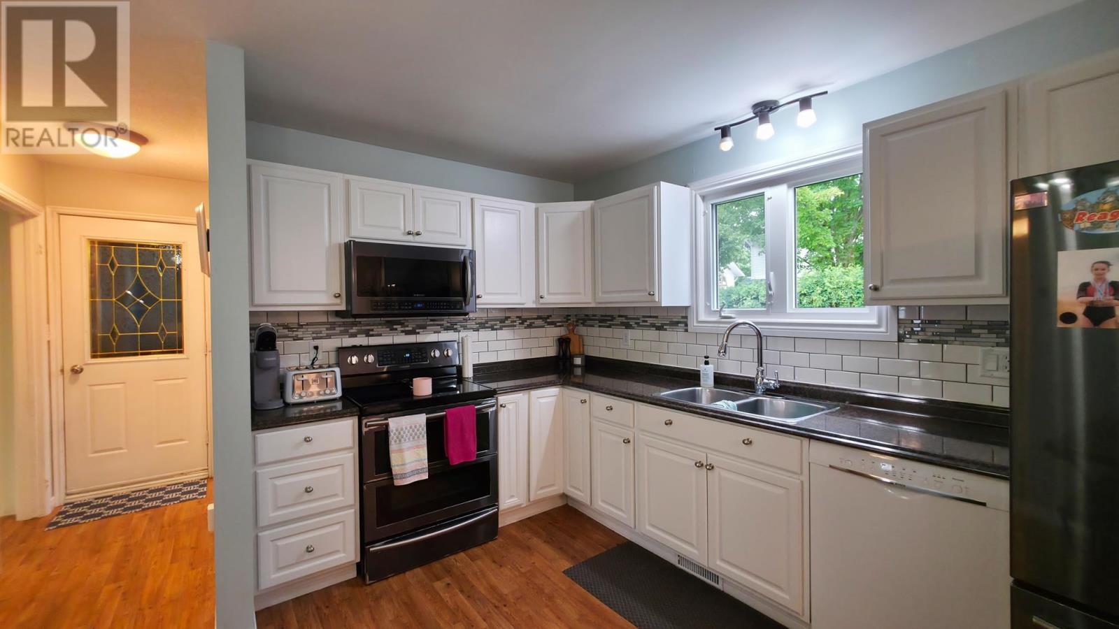 1007 Lake St, Sault Ste. Marie, Ontario  P6B 6C8 - Photo 23 - SM262315