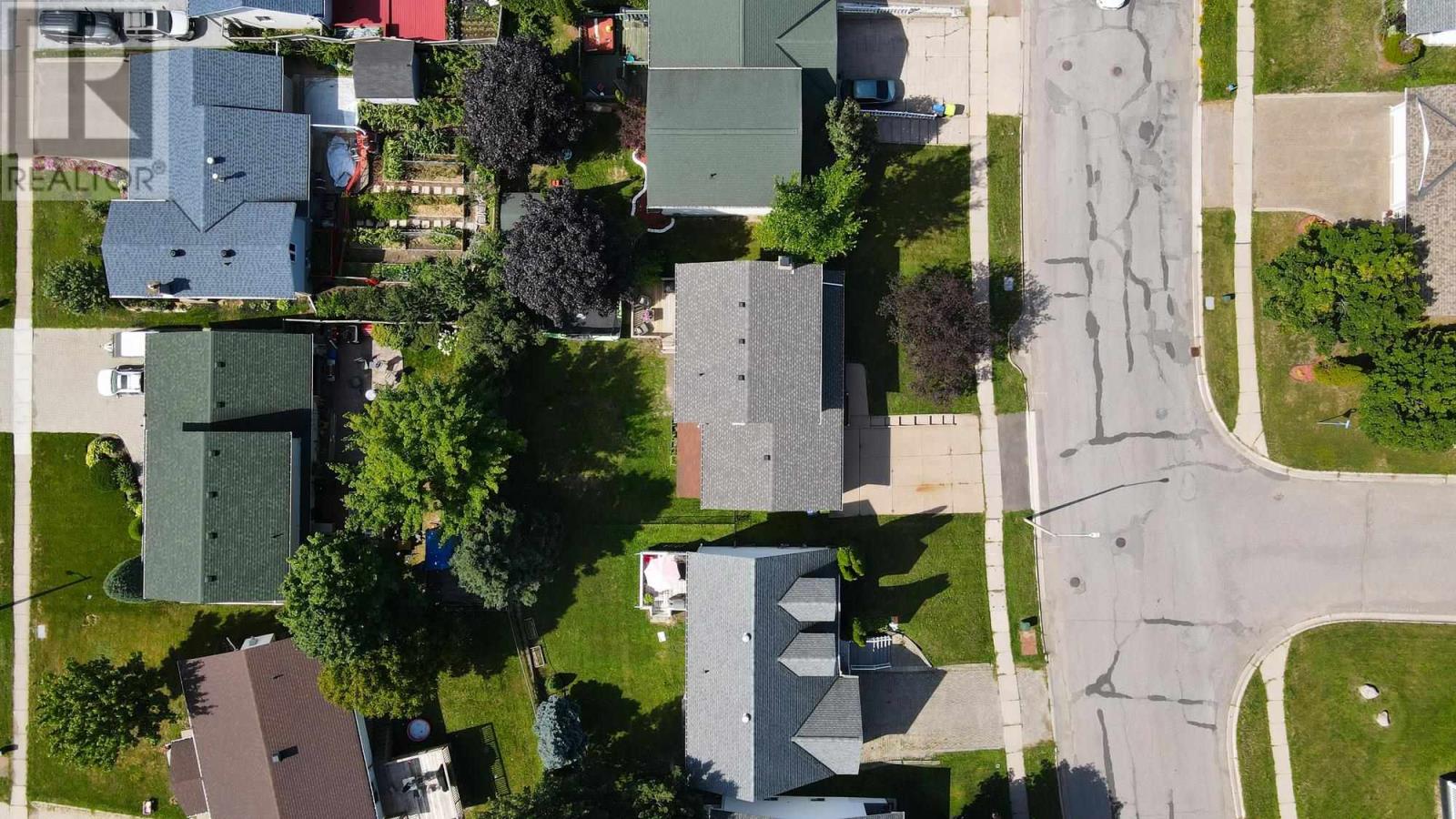 1007 Lake St, Sault Ste. Marie, Ontario  P6B 6C8 - Photo 5 - SM262315