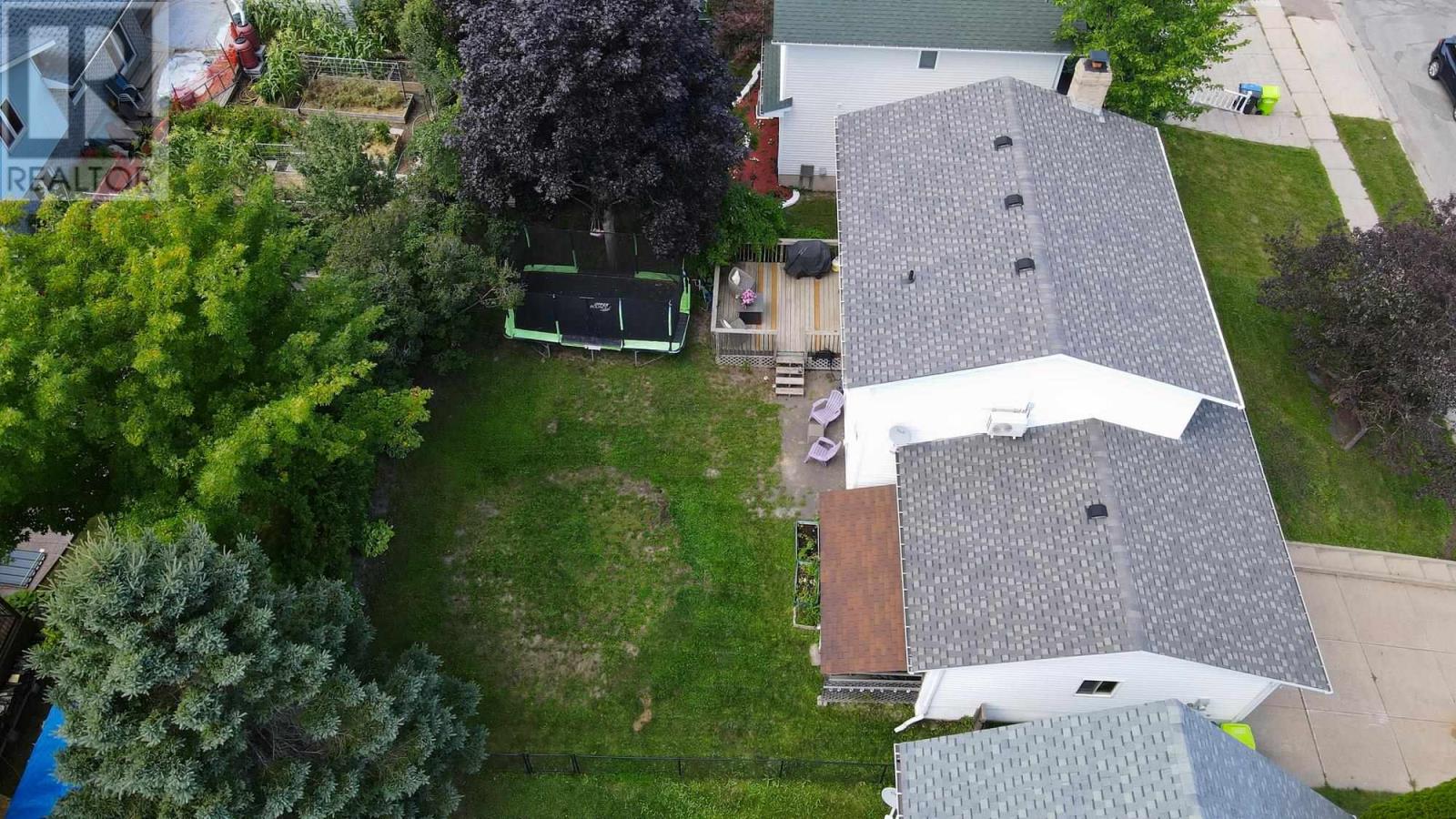 1007 Lake St, Sault Ste. Marie, Ontario  P6B 6C8 - Photo 6 - SM262315