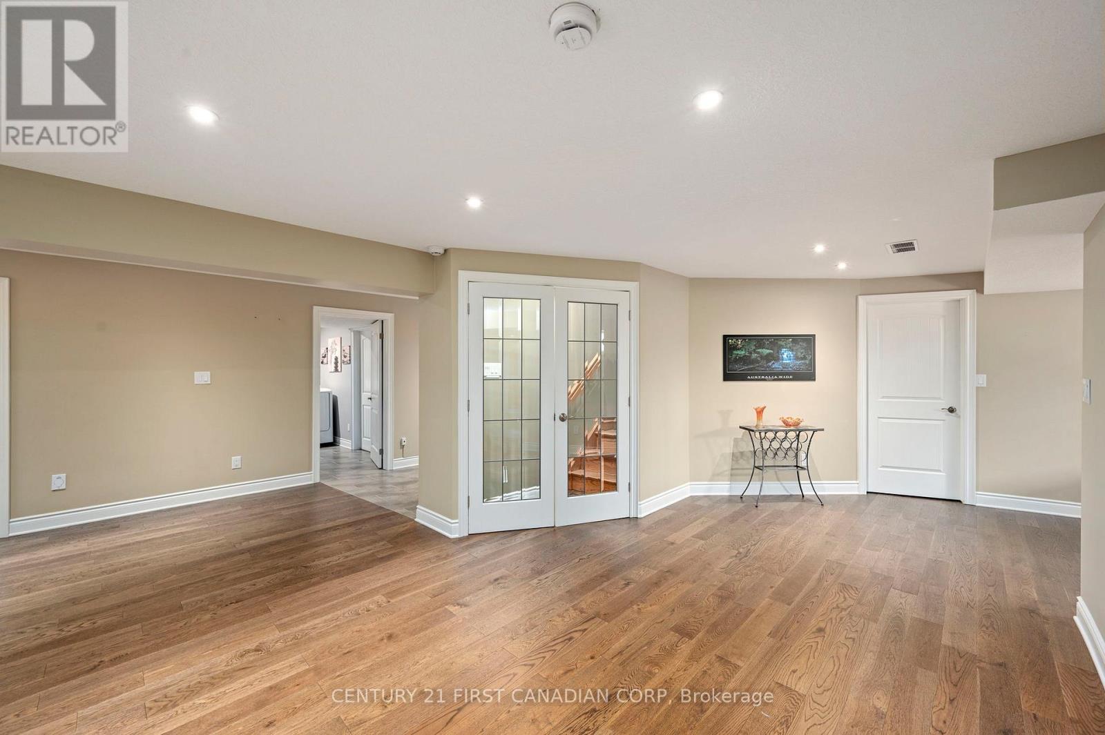 286 Dufferin Street, Central Elgin, Ontario  N0L 1B0 - Photo 37 - X13713158